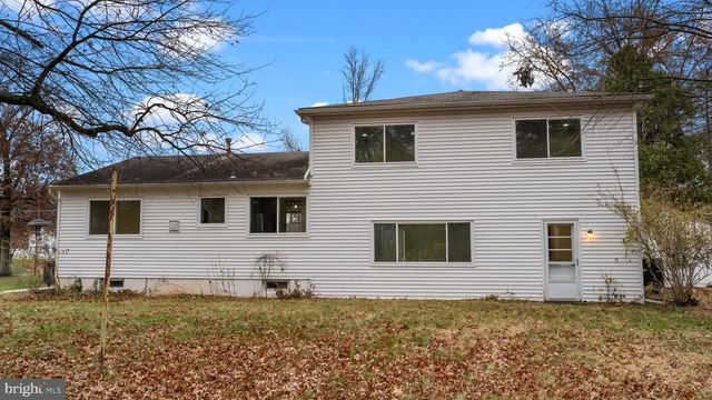 2410 EXTON RD, Hatboro, PA 19040