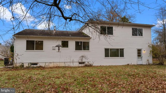 2410 EXTON RD, Hatboro, PA 19040