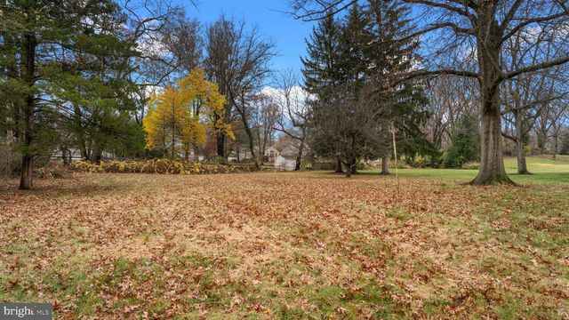 2410 EXTON RD, Hatboro, PA 19040