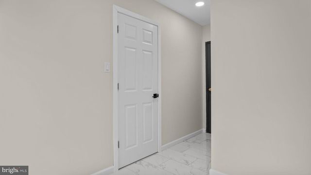 2410 EXTON RD, Hatboro, PA 19040