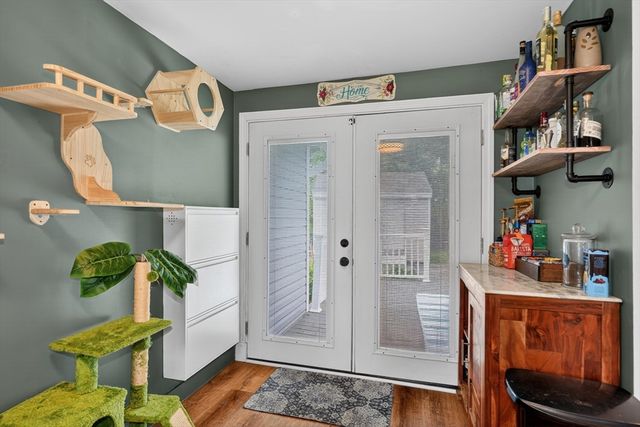 55 Rumford St, Lowell, MA 01852