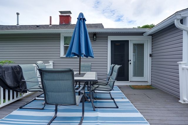 55 Rumford St, Lowell, MA 01852