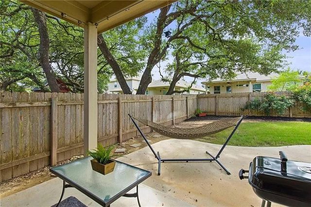 156 Golden Eagle LN, Leander, TX 78641