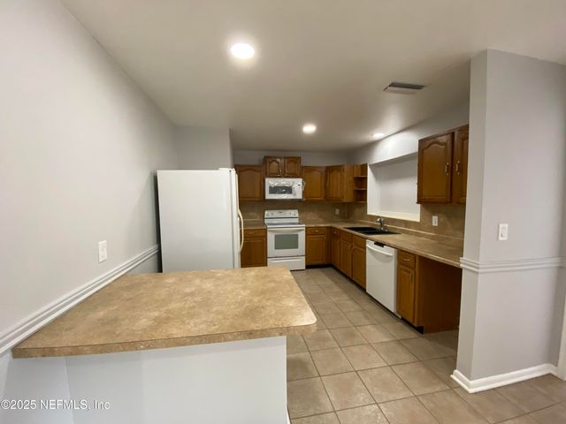 2320 ARDMORE Court, Jacksonville, FL 32211