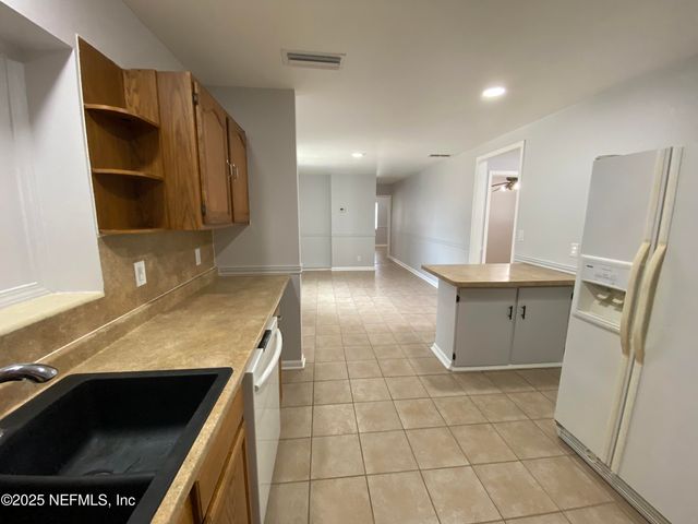 2320 ARDMORE Court, Jacksonville, FL 32211