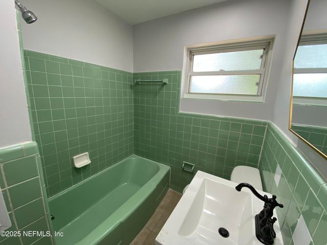 2320 ARDMORE Court, Jacksonville, FL 32211