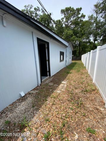 2320 ARDMORE Court, Jacksonville, FL 32211