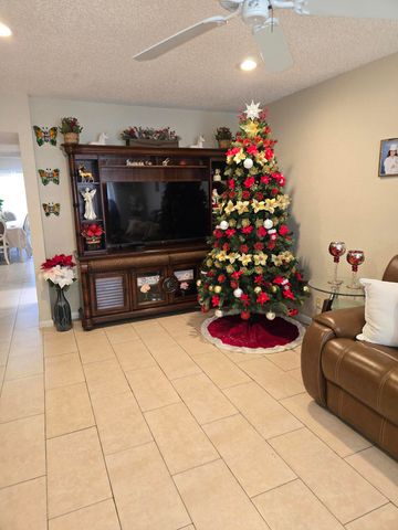 2396 Daphne Drive, West Palm Beach, FL 33415