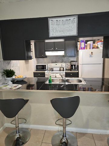 2396 Daphne Drive, West Palm Beach, FL 33415