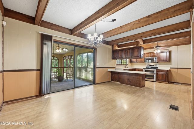 802 S 15TH Street, Palatka, FL 32177