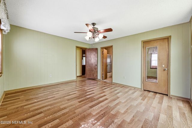 802 S 15TH Street, Palatka, FL 32177