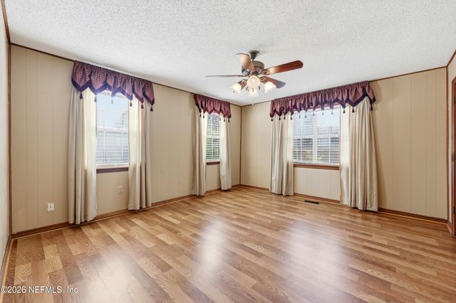 802 S 15TH Street, Palatka, FL 32177