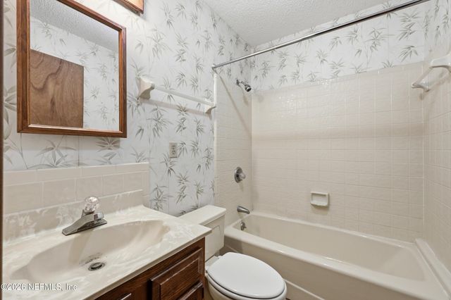 802 S 15TH Street, Palatka, FL 32177