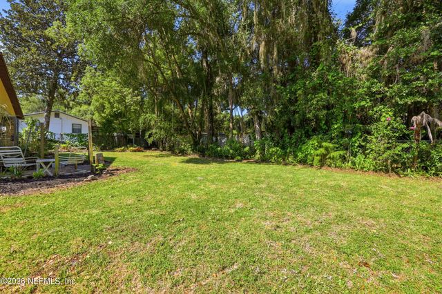 802 S 15TH Street, Palatka, FL 32177