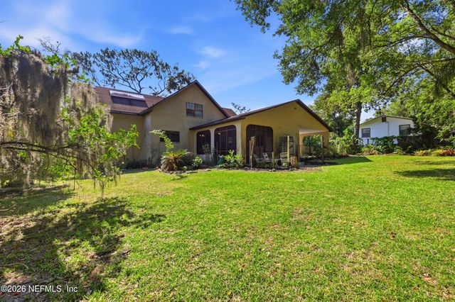 802 S 15TH Street, Palatka, FL 32177