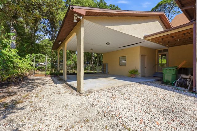 802 S 15TH Street, Palatka, FL 32177