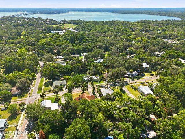 802 S 15TH Street, Palatka, FL 32177