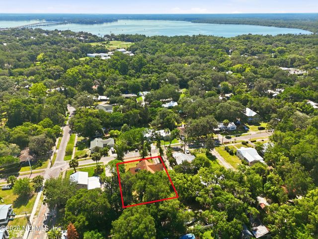 802 S 15TH Street, Palatka, FL 32177