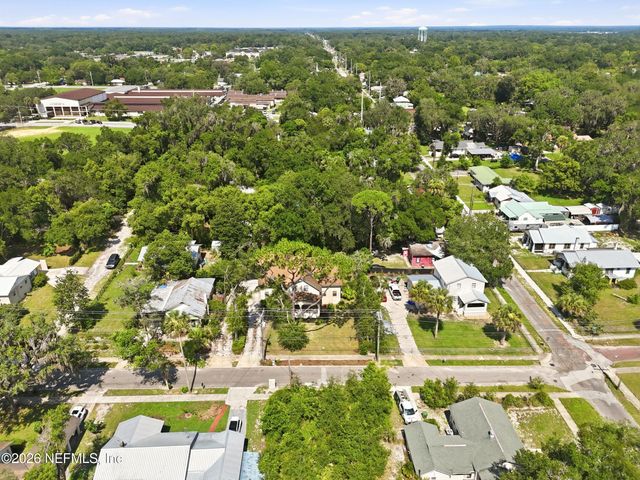 802 S 15TH Street, Palatka, FL 32177