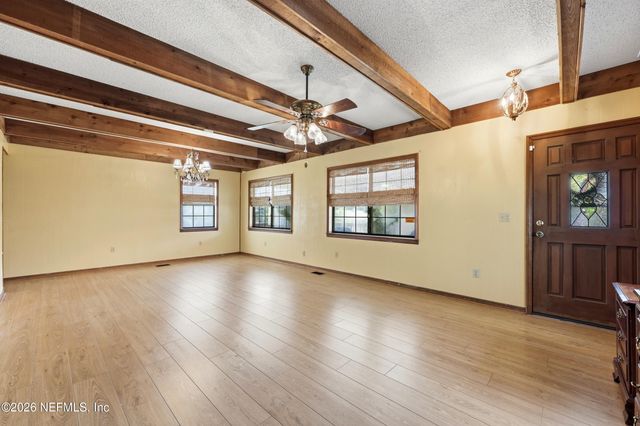 802 S 15TH Street, Palatka, FL 32177