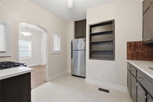 6033 Harrison Street, Kansas City, MO 64110