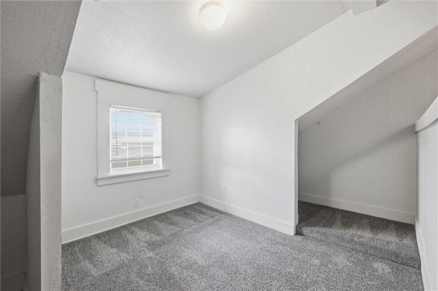6033 Harrison Street, Kansas City, MO 64110