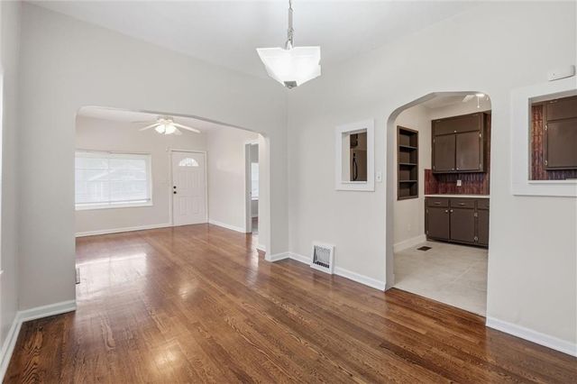 6033 Harrison Street, Kansas City, MO 64110