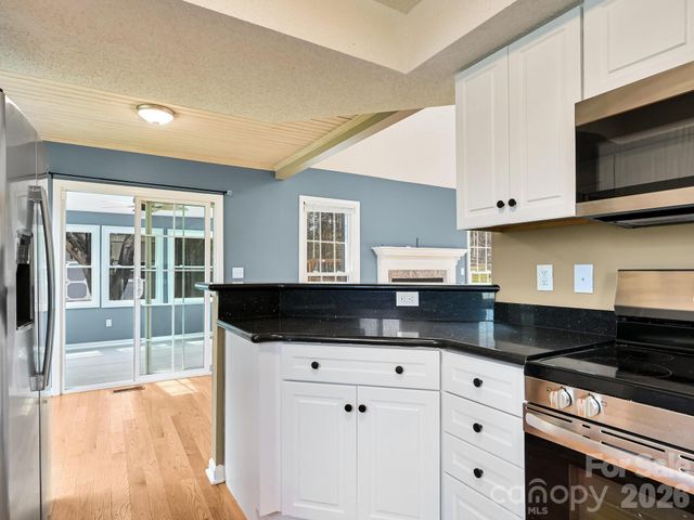 6 Warbler Drive, Fletcher, NC 28732