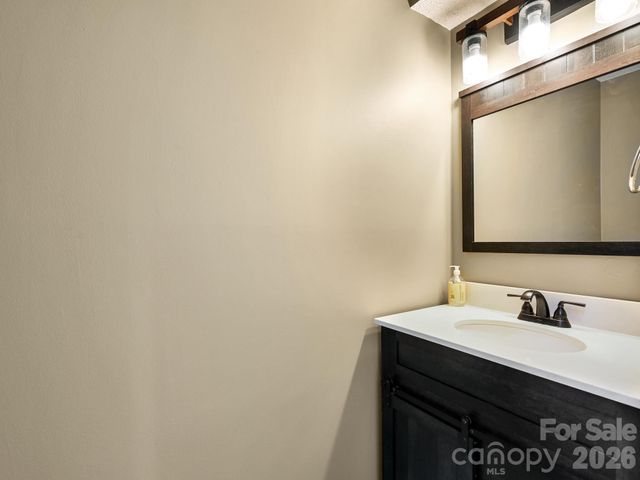 6 Warbler Drive, Fletcher, NC 28732