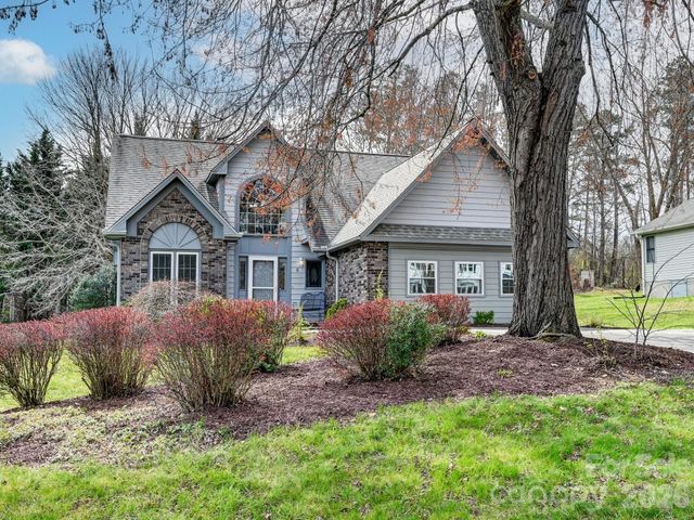 6 Warbler Drive, Fletcher, NC 28732