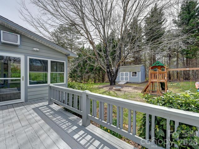 6 Warbler Drive, Fletcher, NC 28732