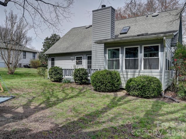 6 Warbler Drive, Fletcher, NC 28732