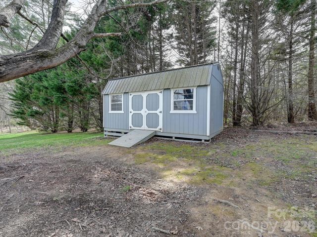 6 Warbler Drive, Fletcher, NC 28732