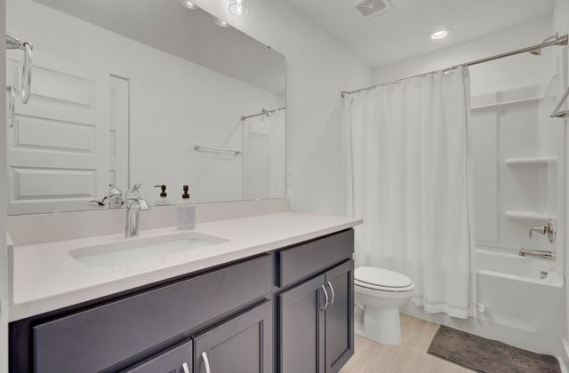 7753 Park Gate Drive, North Charleston, SC 29418