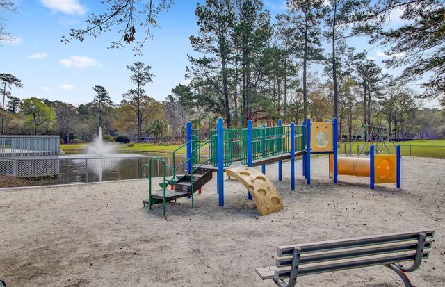 7753 Park Gate Drive, North Charleston, SC 29418