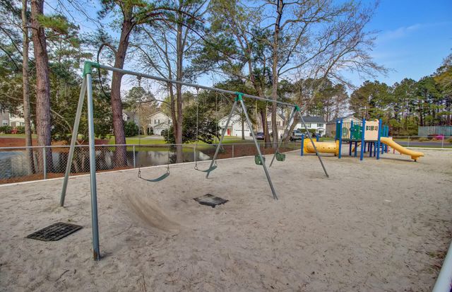 7753 Park Gate Drive, North Charleston, SC 29418