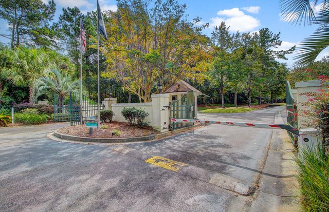 7753 Park Gate Drive, North Charleston, SC 29418