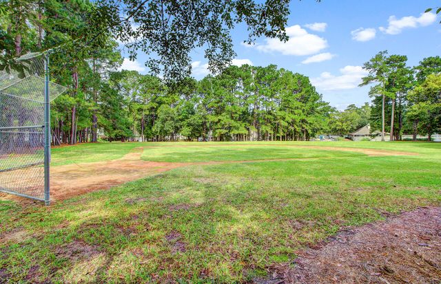 7753 Park Gate Drive, North Charleston, SC 29418