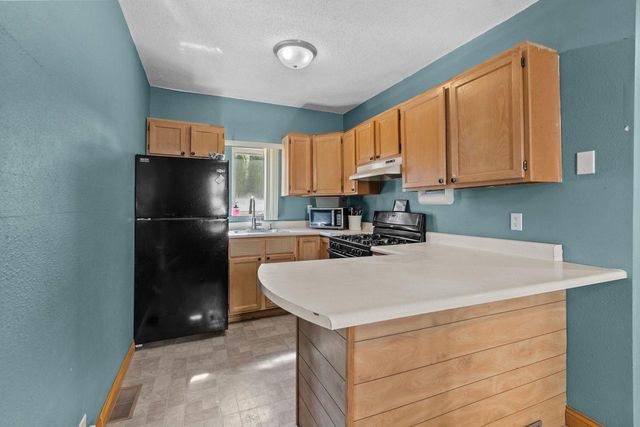 219 2ND STREET, Manawa, WI 54949