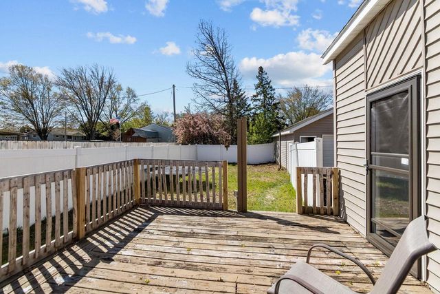 219 2ND STREET, Manawa, WI 54949