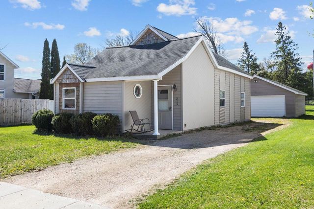 219 2ND STREET, Manawa, WI 54949