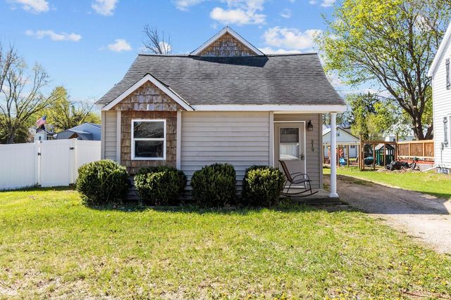 219 2ND STREET, Manawa, WI 54949
