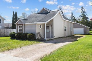 219 2ND STREET, Manawa, WI 54949