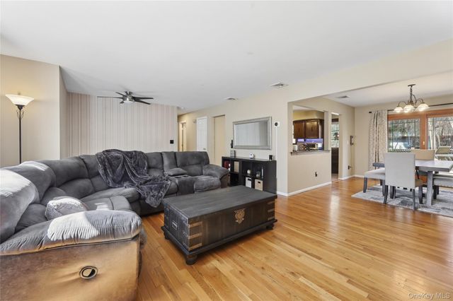 635 S Pascack Road, Spring Valley, NY 10977