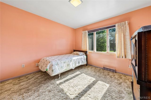 1338 95th Street, Niagara Falls, NY 14304
