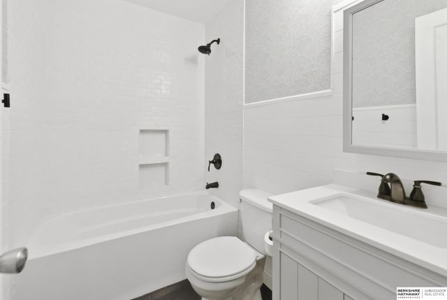 3810 Saint Paul Avenue, Lincoln, NE 68504