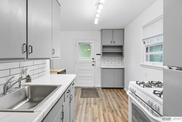 3810 Saint Paul Avenue, Lincoln, NE 68504