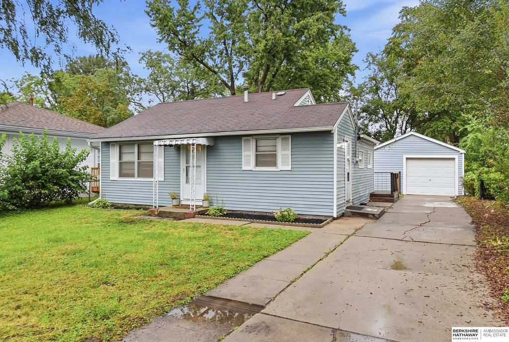 3810 Saint Paul Avenue, Lincoln, NE 68504