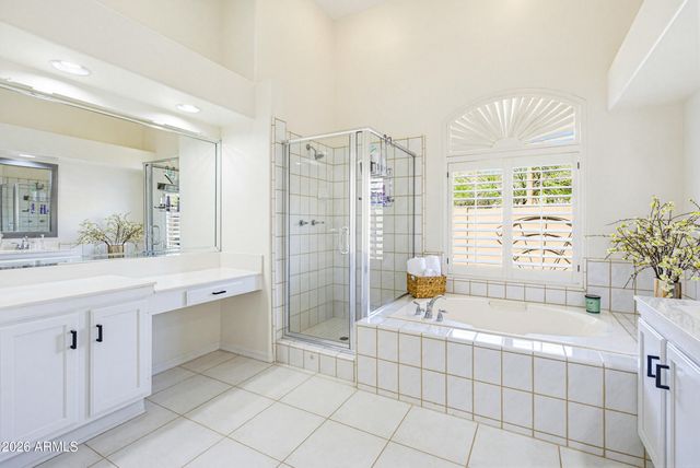 2630 E Silverwood Drive, Phoenix, AZ 85048