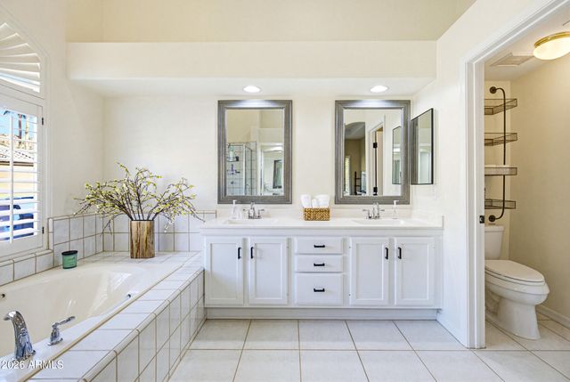 2630 E Silverwood Drive, Phoenix, AZ 85048